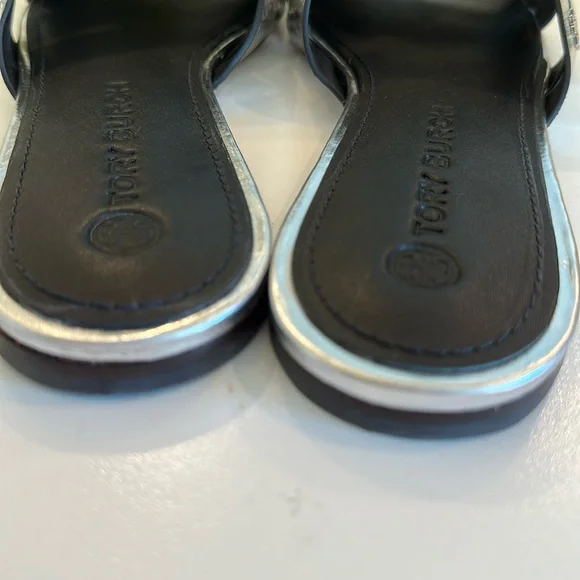 NewTory Burch Metallic Silver Slide Sandals. Size 8.5M. - Picture 7 of 10